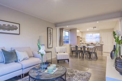 Photo of property in 27 Sandrine Avenue, Clover Park, Auckland, 2019