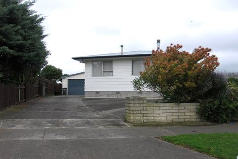 Photo of property in 8 Cumberland Place, Kelvin Grove, Palmerston North, 4414