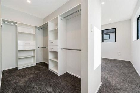 Photo of property in 76a Botany Road, Botany Downs, Auckland, 2010