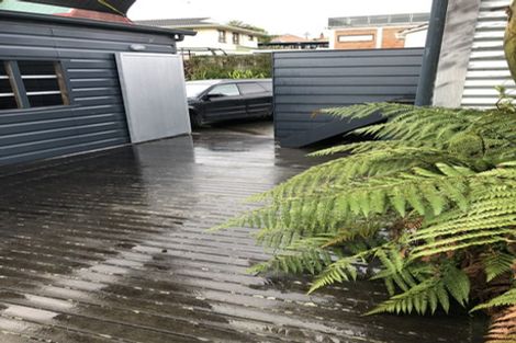 Photo of property in 5 May Road, Wesley, Auckland, 1041