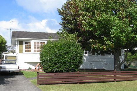 Photo of property in 40 Allington Road, Massey, Auckland, 0614