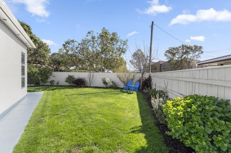 Photo of property in 37 Vincent Street, Waterloo, Lower Hutt, 5011