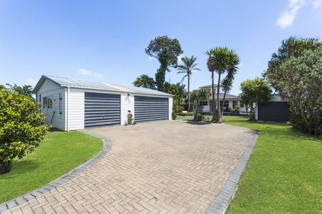 Photo of property in 19 Ronald Avenue, Glenbrook, Waiuku, 2681