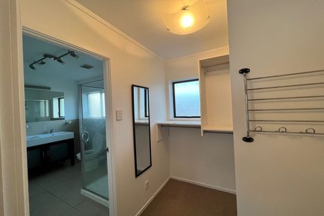 Photo of property in 1/4a Beresford Street, Bayswater, Auckland, 0622