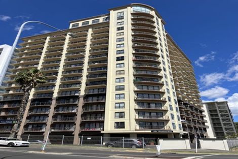 Photo of property in The Rennaissance, 13h/18 Ronwood Avenue, Manukau, Auckland, 2104