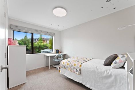 Photo of property in 19 Venus Place, Half Moon Bay, Auckland, 2012