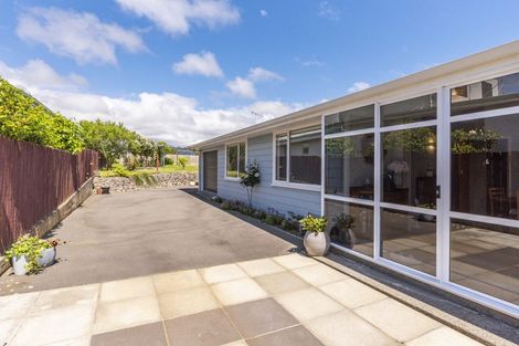 Photo of property in 66 Gray Avenue, Paraparaumu Beach, Paraparaumu, 5032
