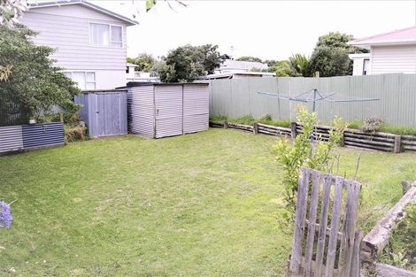 Photo of property in 14 Matai Street, Castlecliff, Whanganui, 4501