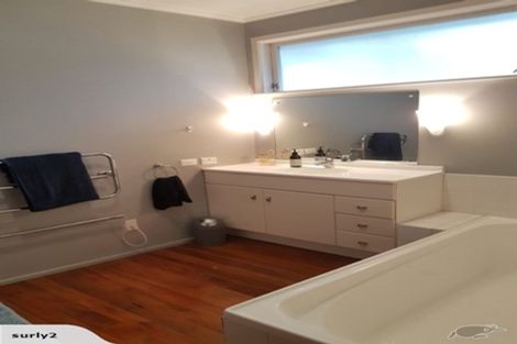 Photo of property in 6 Merchant Avenue, Te Atatu South, Auckland, 0610