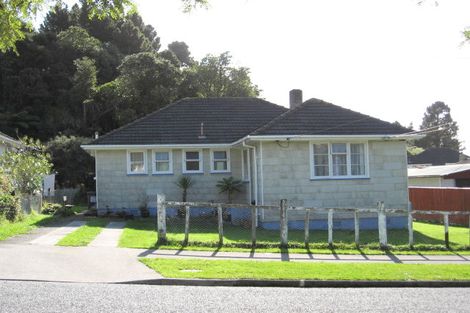 Photo of property in 10 Frethey Grove, Naenae, Lower Hutt, 5011