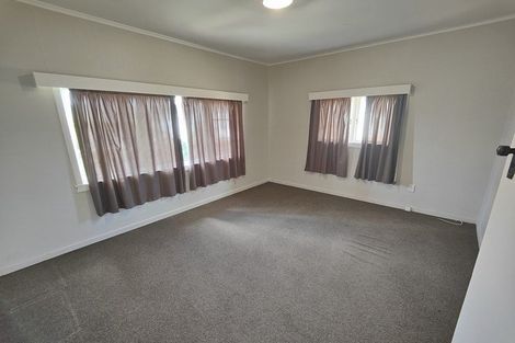 Photo of property in 15 Carey Street, Maeroa, Hamilton, 3200