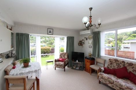 Photo of property in 1/4 Cluny Road, Plimmerton, Porirua, 5026
