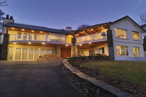 Photo of property in 15 Kent Street, Queenstown, 9300