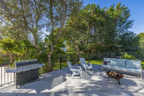 Photo of property in 42 Eatwell Avenue, Paraparaumu Beach, Paraparaumu, 5032