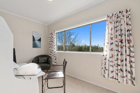 Photo of property in 4 Prestige Place, Castor Bay, Auckland, 0620