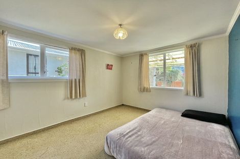 Photo of property in 1129 Fergusson Drive, Clouston Park, Upper Hutt, 5018