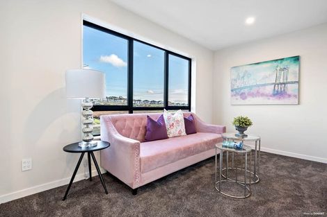 Photo of property in 4 Cloonlyon Drive, Flat Bush, Auckland, 2019