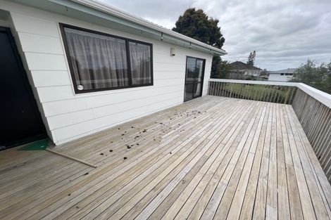 Photo of property in 18 Panzic Place, Glen Eden, Auckland, 0602