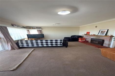 Photo of property in 19 Scott Street, Moturoa, New Plymouth, 4310
