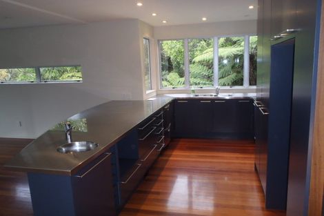 Photo of property in 29 Takahe Road, Titirangi, Auckland, 0604