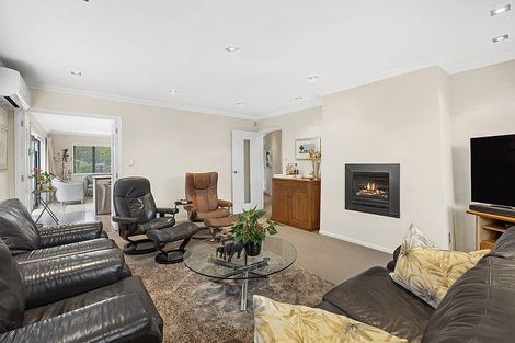 Photo of property in 69b Karamea Street, Whalers Gate, New Plymouth, 4310