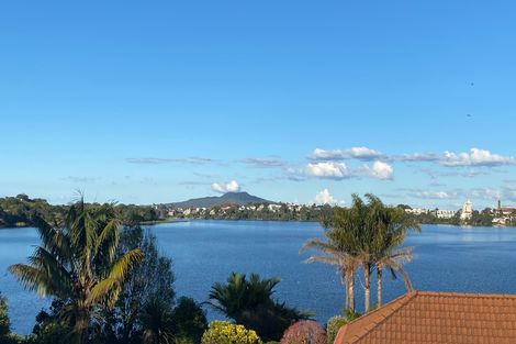 Photo of property in 84 Shakespeare Road, Milford, Auckland, 0620