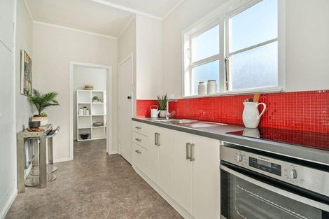 Photo of property in 696 Te Atatu Road, Te Atatu Peninsula, Auckland, 0610