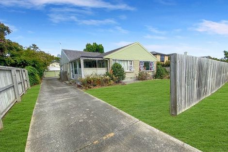 Photo of property in 10 Hampton Place, Burnside, Christchurch, 8053