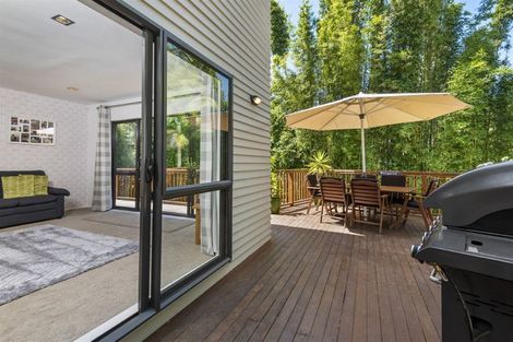 Photo of property in 16b Charmaine Road, Torbay, Auckland, 0630