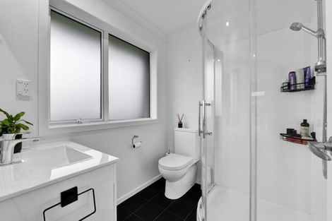 Photo of property in 110 Cracroft Street, Waitara, 4320