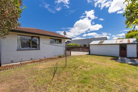 Photo of property in 96 Royal Park Drive, Parklands, Christchurch, 8083