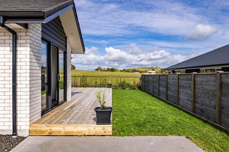 Photo of property in 13 Riverglen Drive, Haruru, 0204