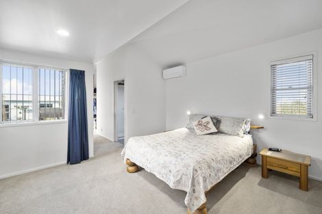 Photo of property in 18 Rhodes Fall, Rangatira Park, Taupo, 3330