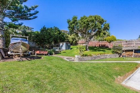 Photo of property in 30 Chaffey Crescent, Titahi Bay, Porirua, 5022
