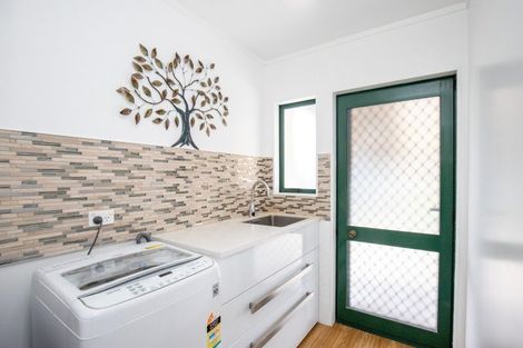 Photo of property in 7 Madgwick Place, Ngatea, 3503