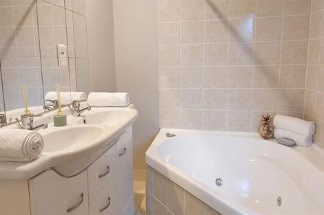 Photo of property in 27 Stableford Green, Burnside, Christchurch, 8053