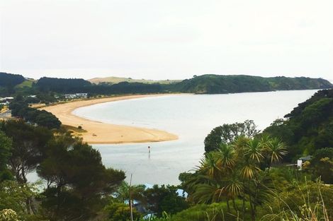 Photo of property in 3 Bush Point Road, Cable Bay, 0420