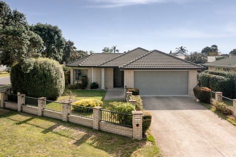 Photo of property in 5 Evansbel Place, Papamoa Beach, Papamoa, 3118