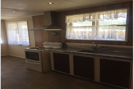 Photo of property in 384 Cambridge Terrace, Naenae, Lower Hutt, 5011