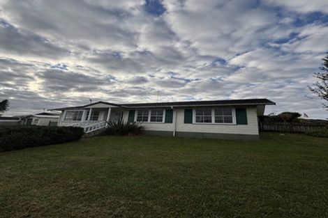 Photo of property in 1 Fairlight Place, Manurewa, Auckland, 2102