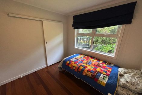 Photo of property in 30 Atkinson Road, Titirangi, Auckland, 0604