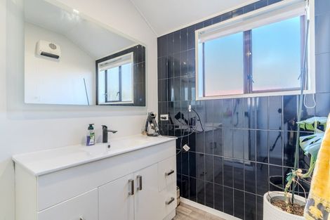 Photo of property in 38 Bay View Road, South Dunedin, Dunedin, 9012