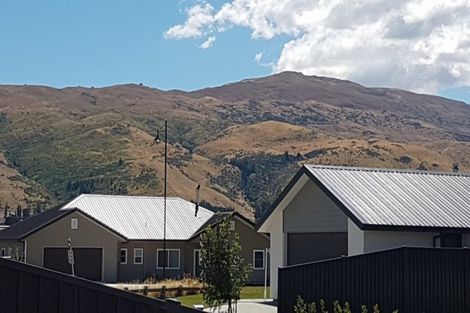 Photo of property in 6 Caledonian Place, Cromwell, 9310