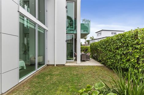 Photo of property in 151a Clovelly Road, Bucklands Beach, Auckland, 2012