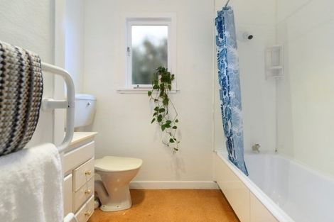 Photo of property in 11 Goods Road, Otumoetai, Tauranga, 3110