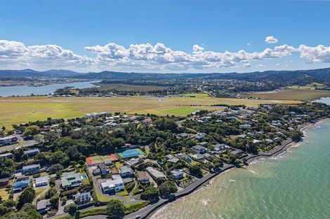 Photo of property in 1 Whimp Avenue, Onerahi, Whangarei, 0110