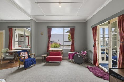 Photo of property in 53 Titania Street, Stratford, 4332