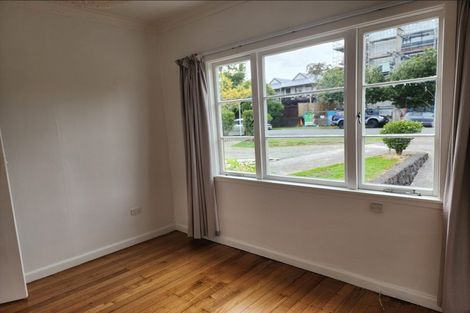 Photo of property in 15 Fowlds Avenue, Sandringham, Auckland, 1025