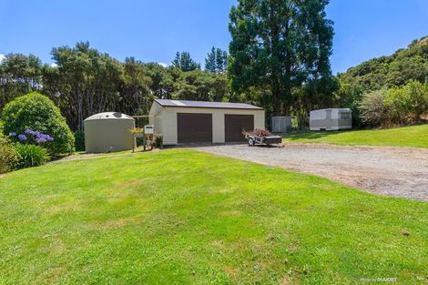 Photo of property in 747 Tora Road, Tora, Martinborough, 5782