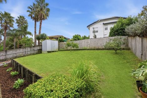 Photo of property in 7a Sailfish Drive, West Harbour, Auckland, 0618